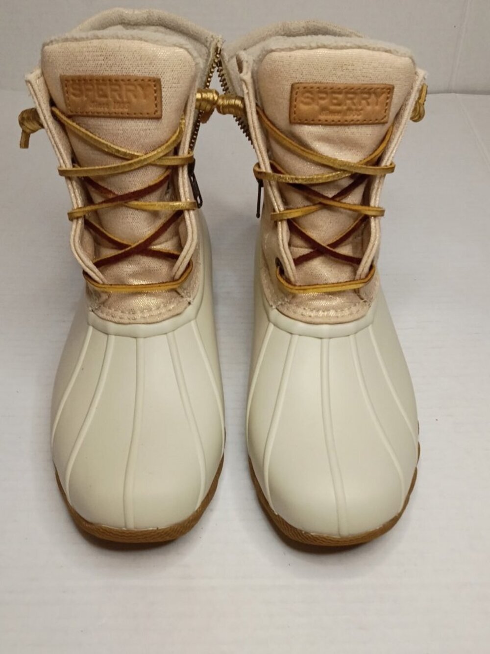 Sperry Saltwater Metallic Duck Boots Women’s Size 7.5 Oat Gold Ivory